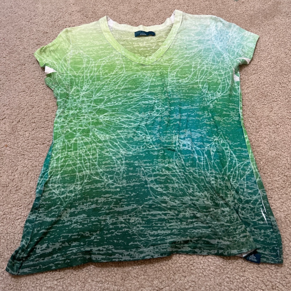 Women’s v neck